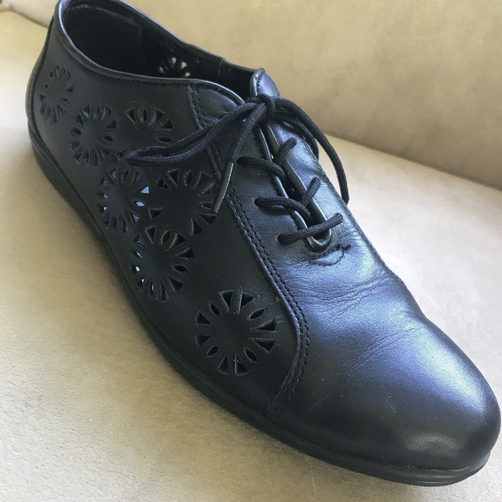 Women’s Heavenly Comfort SZ 8M Black Leather Lace-up Thin Wedge Shoes Breathable